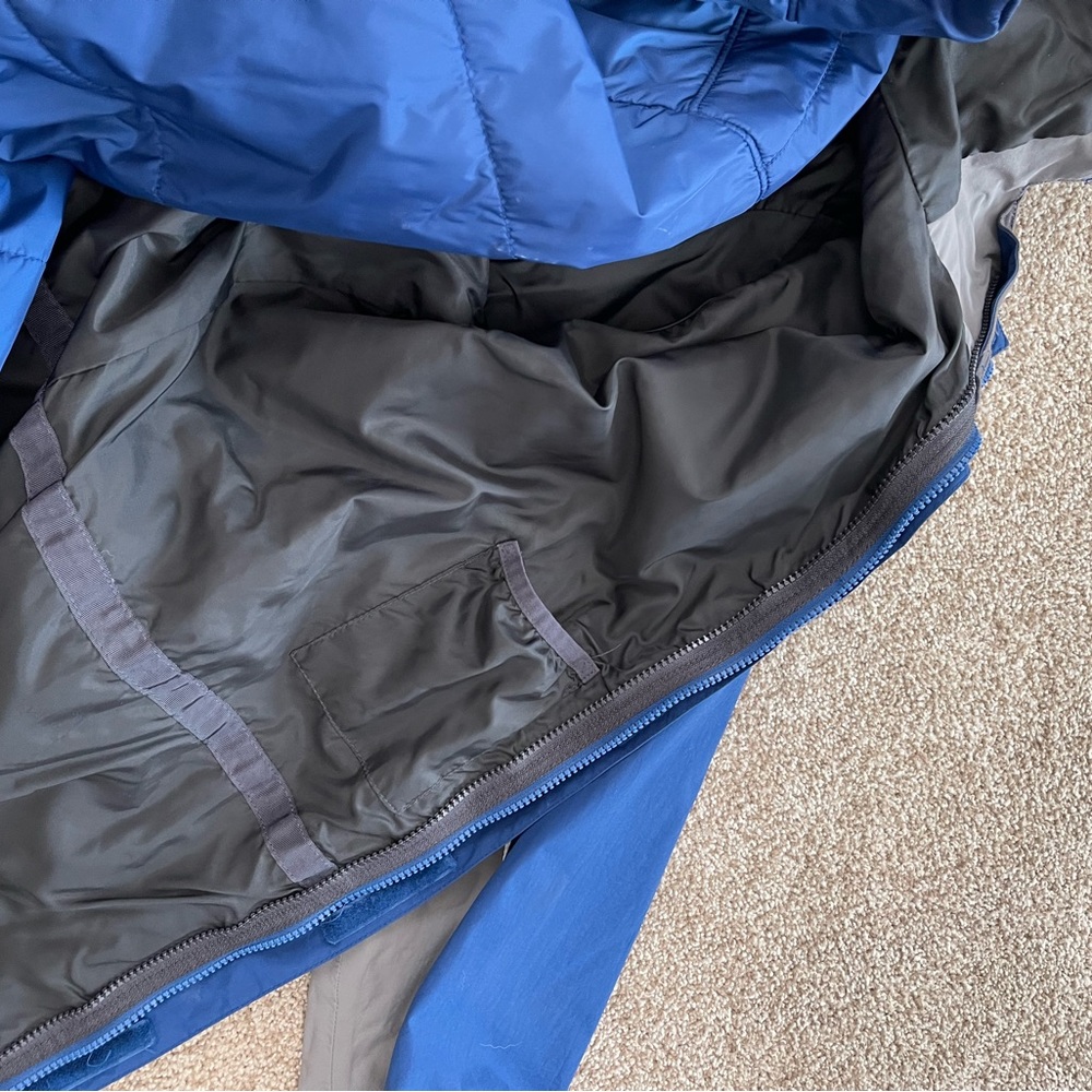 The North Face Winter Jacket Large Removable Inse… - image 5